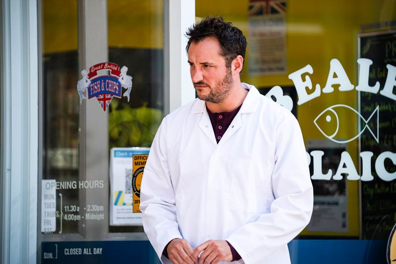 Martin Fowler chippyssä EastEndersissä