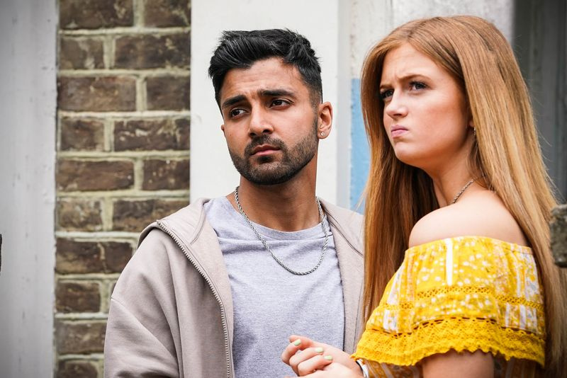 Vinny Panesar halaa Tiffany Butcher Bakeria EastEndersissä