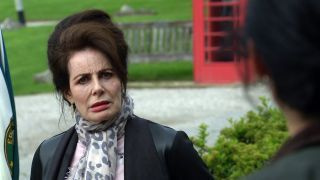 Spoilers 'Emmerdale': Faith Dingle va-t-elle enfin parler à la famille de sa peur du cancer?