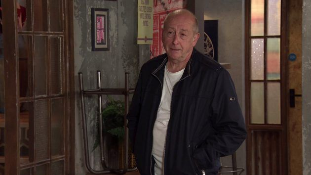 Spoilers de Coronation Street : Alya Nazir détruit le restaurant !