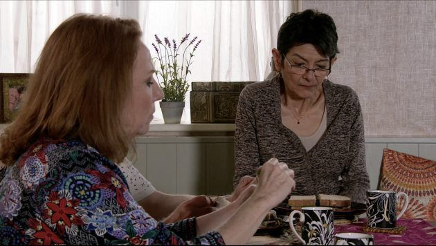 Coronation Streetin spoilerit: Geoff Metcalfe eristää Yasmeenin entisestään