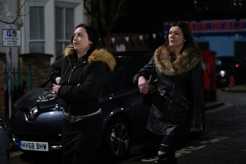 EastEnders Whitney Dean και Michaela Turnbull