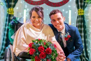 Spoilers de Hollyoaks: ¡Día de la boda! ¿Saldrán según lo planeado las nupcias de Jesse Donovan y Courtney Campbell?