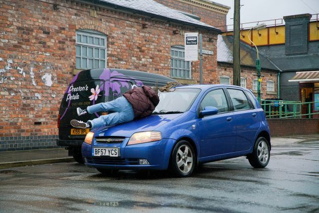 Spoilery Coronation Street: Summer Spellman zostaje potrącony przez samochód!