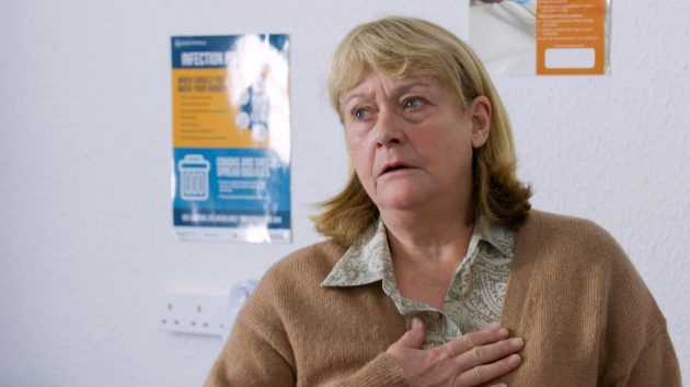Médecins spoilers, Mavis Greer