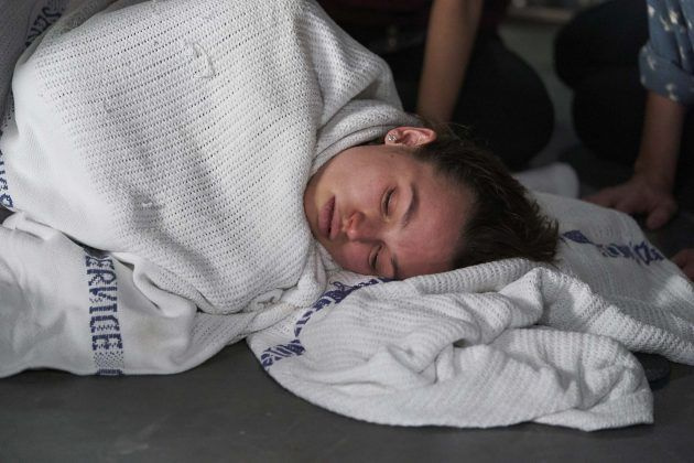 Kodus ja võõrsil, Bella Nixon