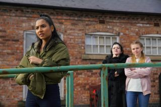 Coronation Streeti spoilerid: Asha Alahan astub oma piinajatele vastu!