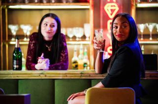 „EastEnders“ spoileriai: ar „Chelsea Fox“ apgaudins Grėjų Atkinsą?