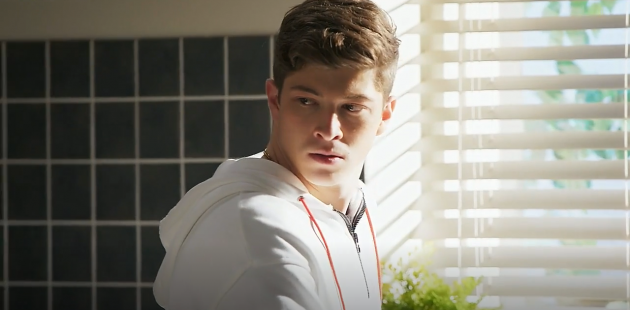 Naboer, Hendrix Greyson