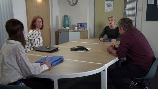Spoiler di Coronation Street: Leanne Battersby giura di combattere per suo figlio!
