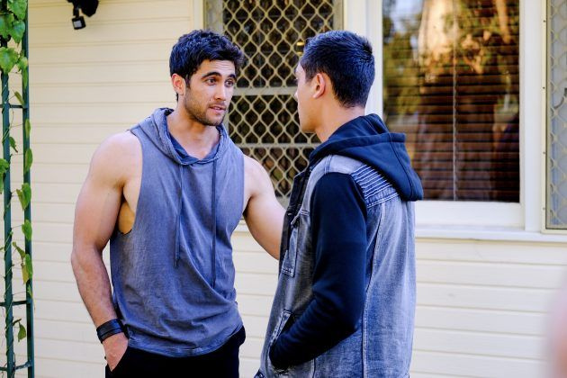 Home and Away, Nikau Parata, Tane Parata