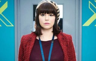 Spoilers de Hollyoaks: Nancy Osborne choca Mandy com grandes novidades!