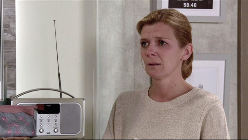 Leannes a le cœur brisé après avoir dit au revoir à son fils