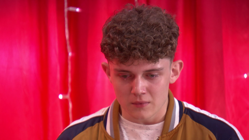Ο Τομ Κάνινγκχαμ στο Hollyoaks