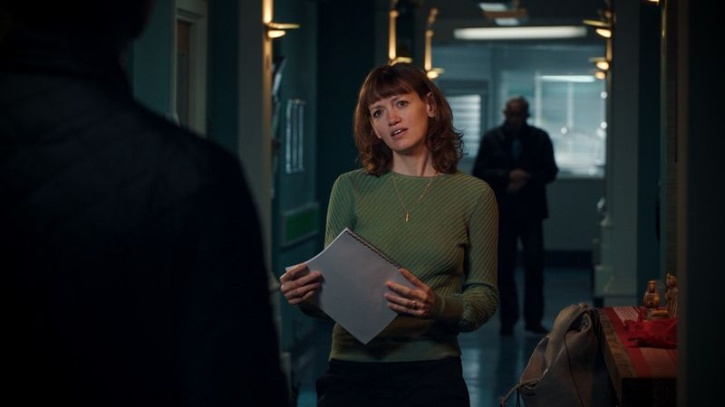 Lucy Briggs-Owen speelt Amelia Ebrahimi in Holby City