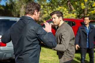 Naapurit spoilerit: Taistele! Shane Rebecchi ja Pierce Greyson kohtaavat!
