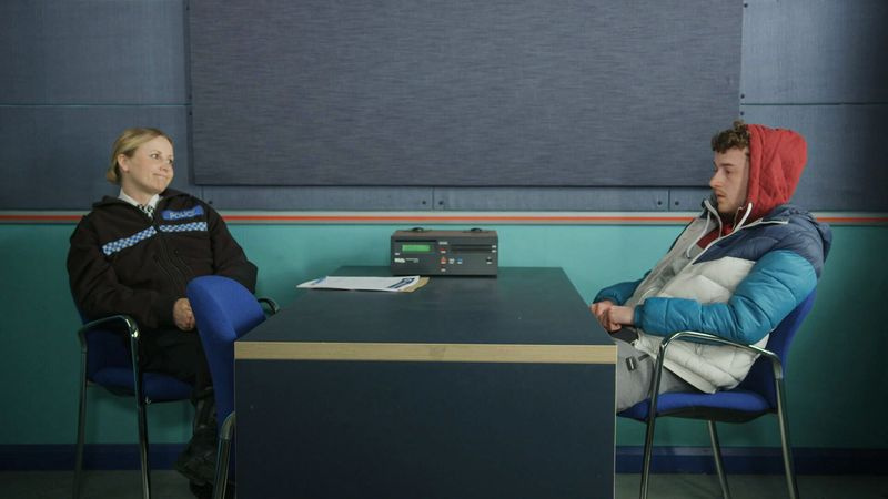 Doctors spoilerit, Harriet Shelton, Lenny Calhoun