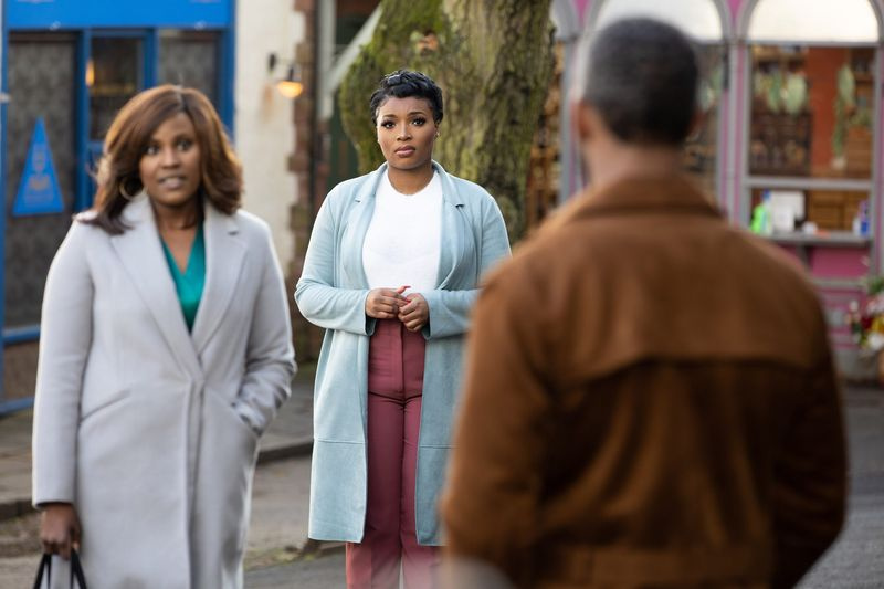 Celeste Faroe i Martine Deveraux w Hollyoaks