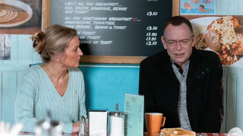 Săptămâna 3 EastEnders Luni 6205 Kathy și Ian