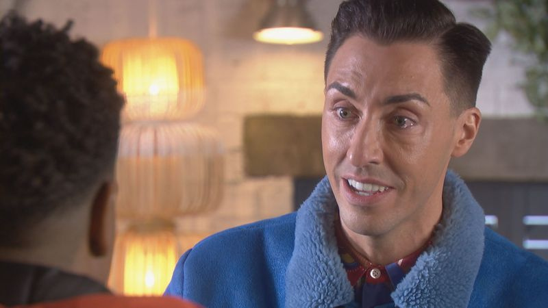 Scott Drinkwell en Hollyoaks