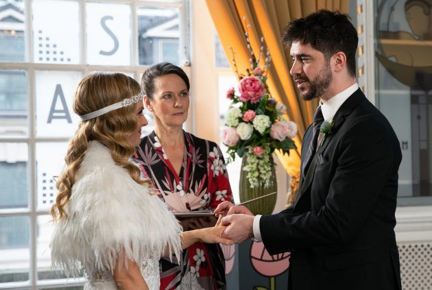 Spoilers de Coronation Street : Sarah Platt et Adam vont-ils se marier ?