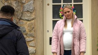 Spoilery Emmerdale! Tracy Metcalfe obawia się, że Nate i Moira znów będą mieli romans