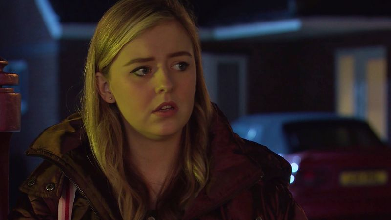 Summer verliest van Daisy.