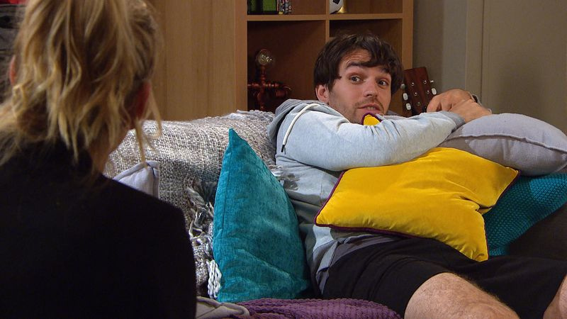 Spoiler di Emmerdale, Mackenzie Boyd, Charity Dingle