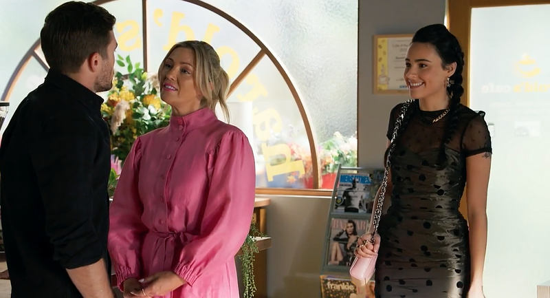 Spoilers pentru vecini, Ned Willis, Amy Greenwood, Fifi Devenue