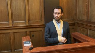 Gydytojai spoileriai: Jimmi Clay teisiamas... kaltas ar nekaltas?