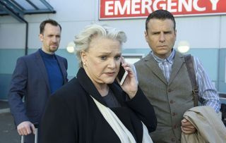 Casualty Spoilers: Ο Dylan καλεί τη Zsa Zsa!