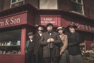 Indietro nel tempo per il negozio d'angolo – BBC2