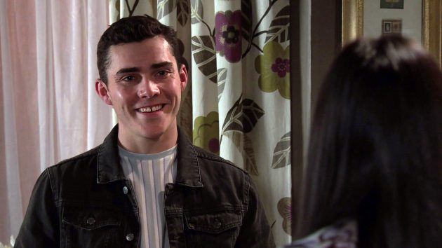 Coronation Street spoilers: Ο Corey ασκεί πίεση στην Asha Alahan