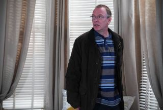 Spoiler di EastEnders: qualcuno sta sparando a Ian Beale?!