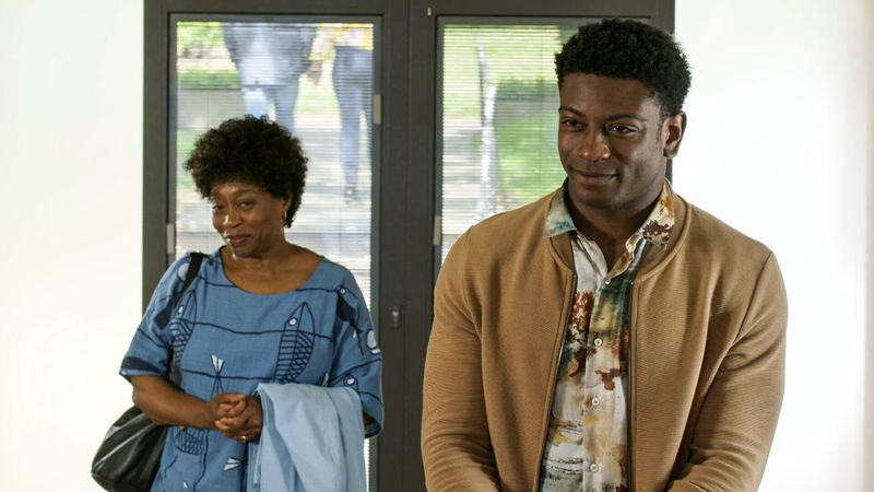 Médecins spoilers, Bear Sylvester, Makeda Sylvester