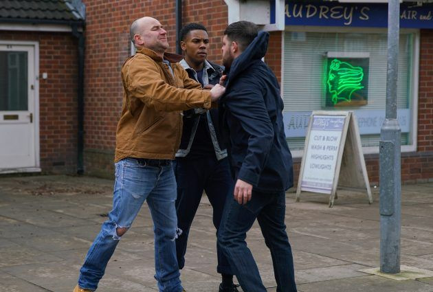 Coronation Street-Spoiler: Tim greift ein, als James Bailey um sich schlägt!