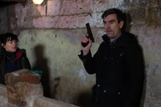 Spoilere Emmerdale! BANG! Cine l-a împușcat pe Cain Dingle la Ferma lui Butler?