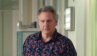 Holby City spojlerji: Družinska ANGUISH za Sacha Levyja!