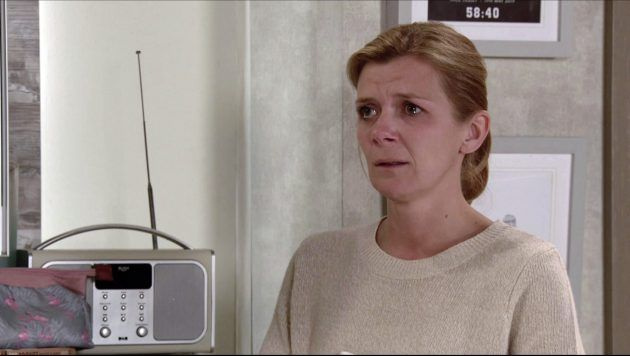 Leannes a le cœur brisé après avoir dit au revoir à son fils