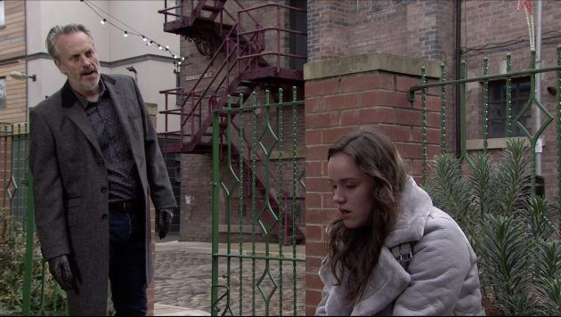 Spoilery na Coronation Street: Maria Connor błaga Faye, by zgłosiła Ray