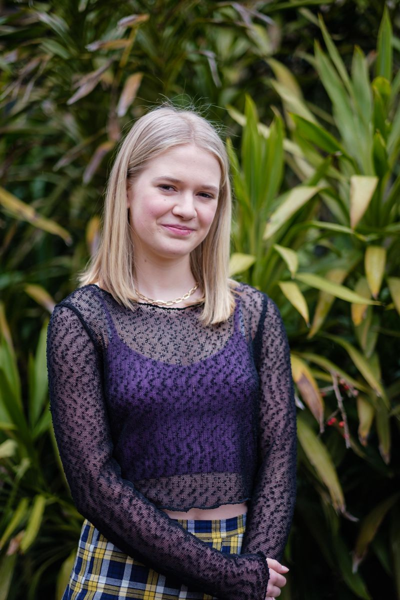 Naboers spoilere, Zara Selwyn
