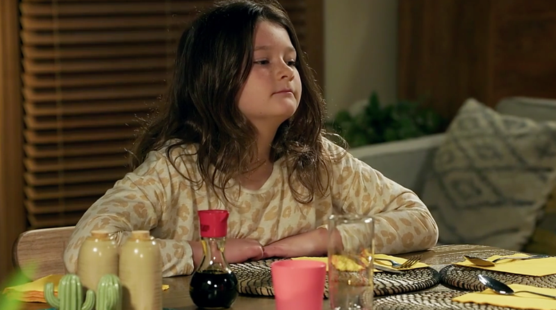 Nell Rebecchi în Neighbours.