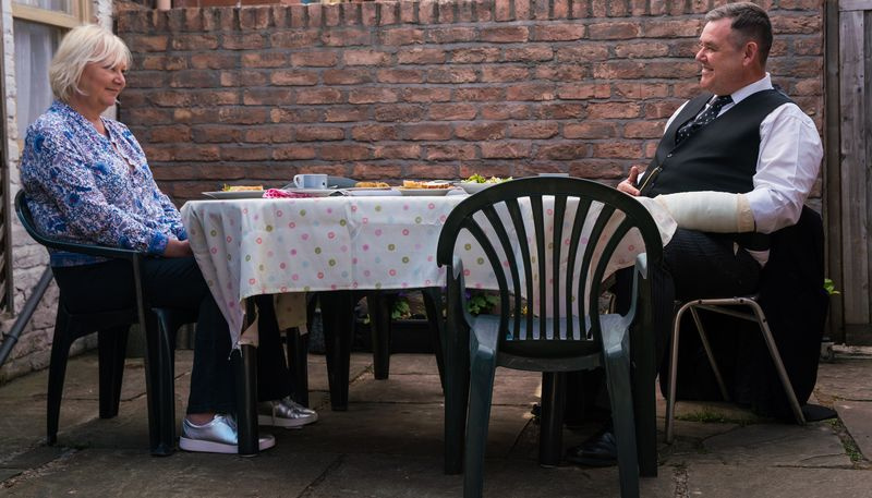 Schuldig Eileen is geschokt door George