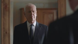 Casualty spoilers: Ο επώδυνος τελευταίος αποχαιρετισμός του Charlie στον Duffy