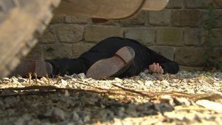 Spoilere Emmerdale! Cine a fost ATACAT în garajul lui Cain Dingle?