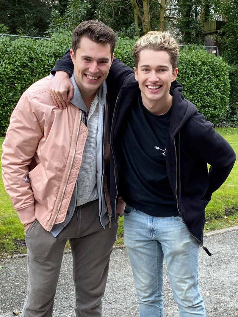 Marco i Jacob w Hollyoaks granych przez AJ i Curtisa Pritchard