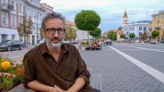 Holocaustontkenning confronteren met David Baddiel - BBC2