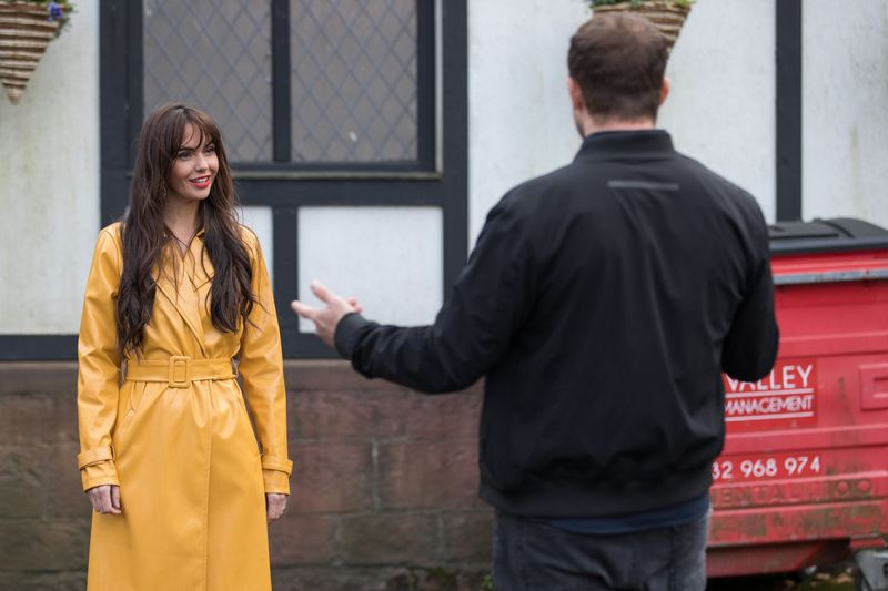 Mercedes y Warren en Hollyoaks