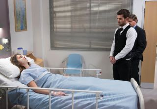 Neighbors spoilers: Θα οδηγηθεί επιτέλους η Scarlett Brady στη δικαιοσύνη;
