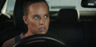 Neighbors spoilers: Η Bea Nilsson κάνει μια ύποπτη ανακάλυψη!